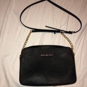 Jet Set Large Saffiano Crossbody Michael Kors Bag